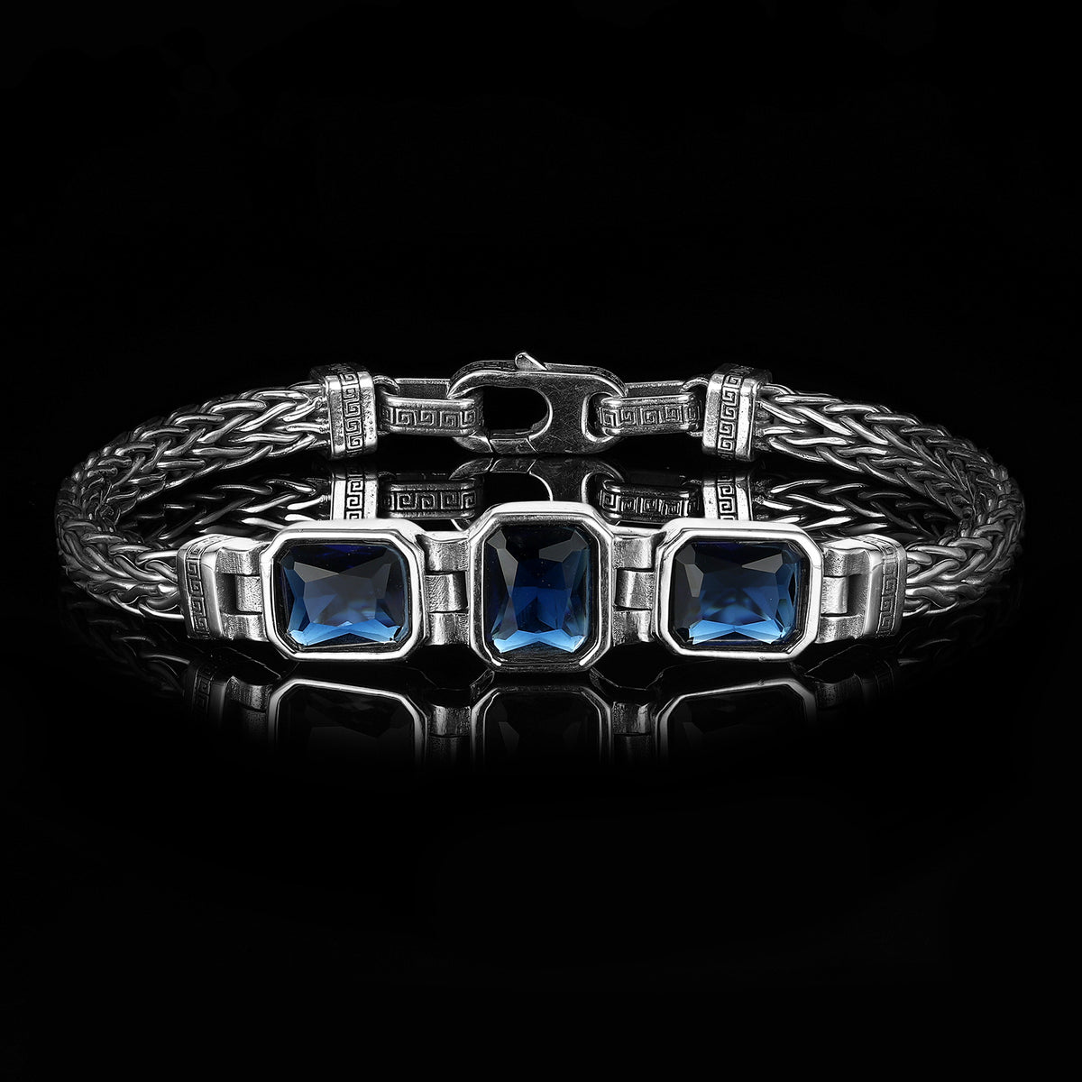OCEAN'S EMBRACE. - 925 STERLING SILVER