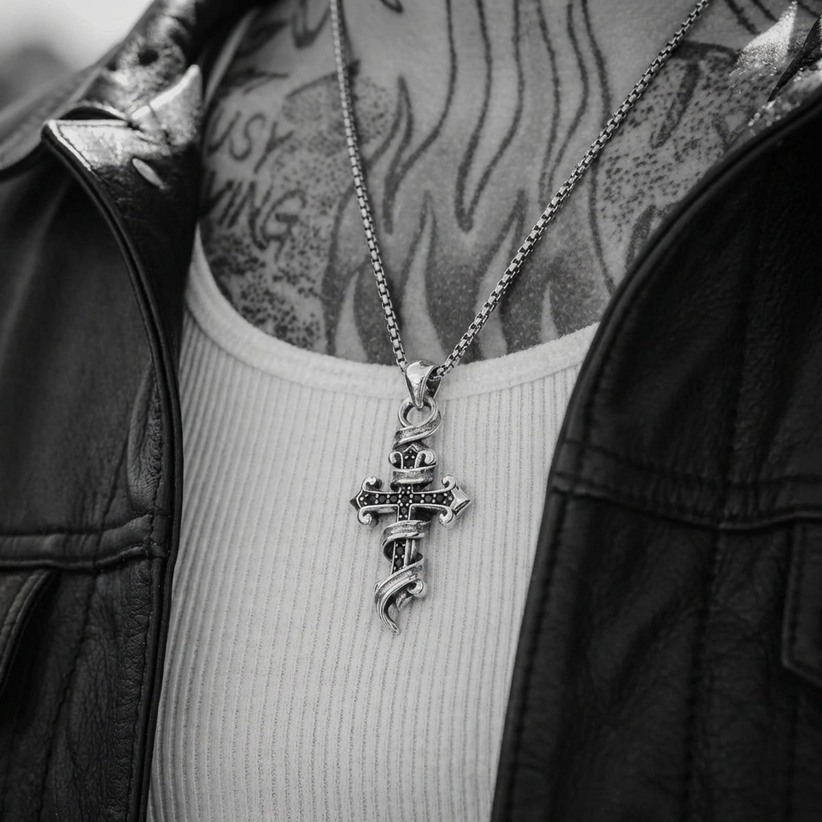 BLACKED SACRED STRANGLE. - 925 STERLING SILVER