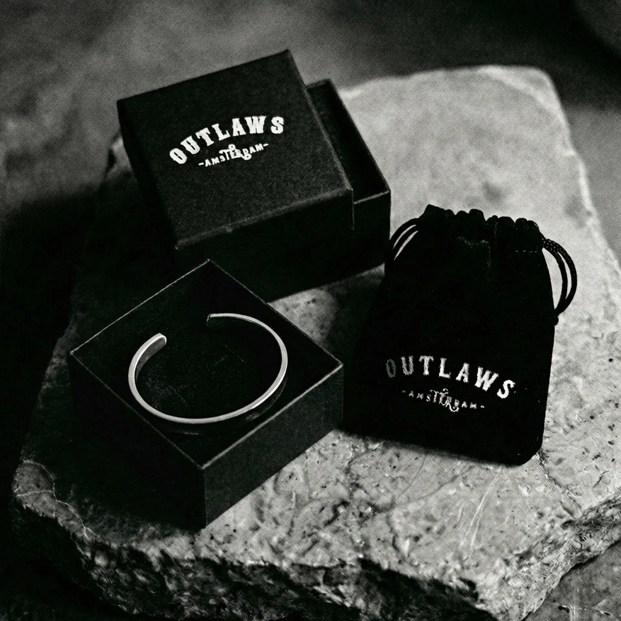 CLEAN BANGLE. - 925 STERLING SILVER