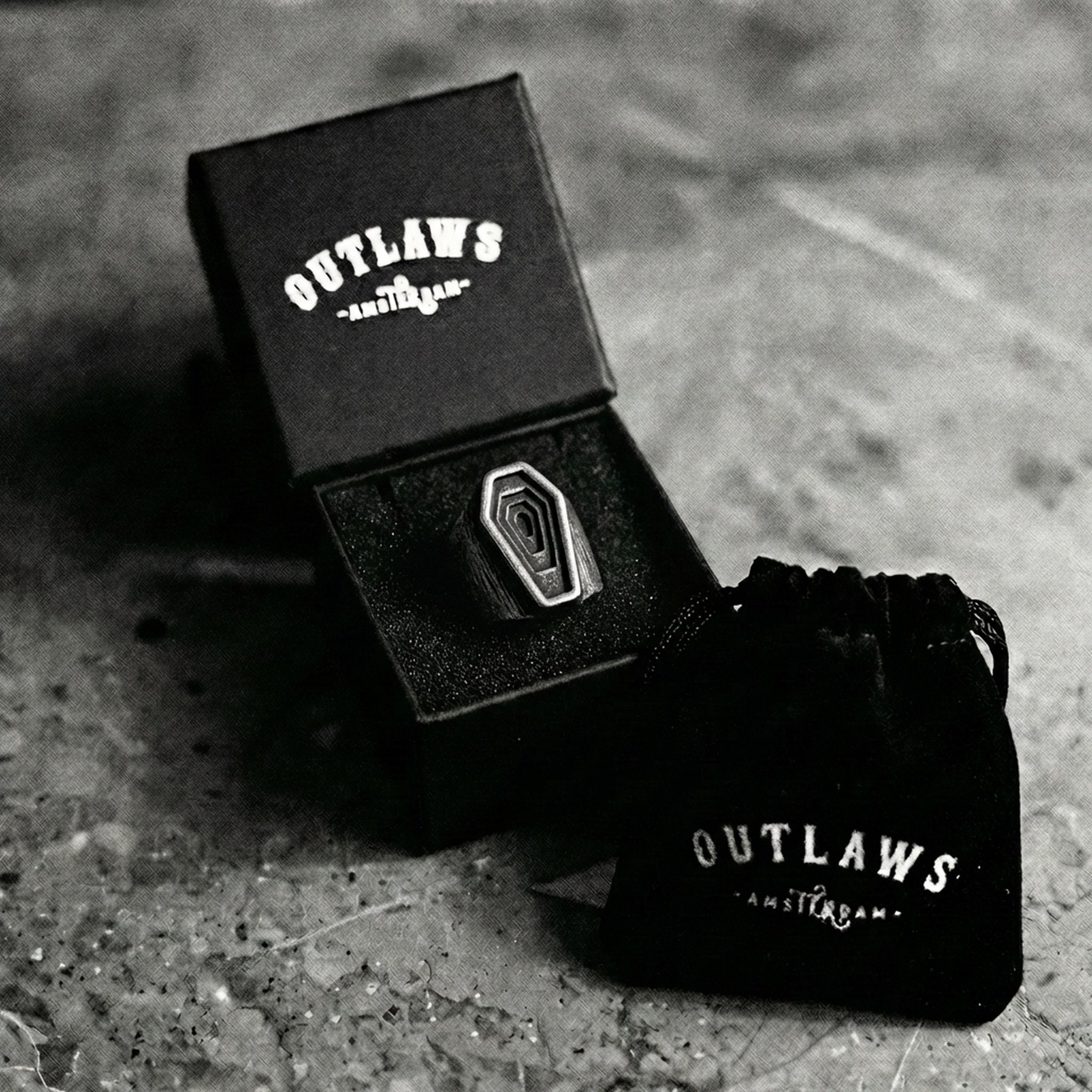 GRAVES.