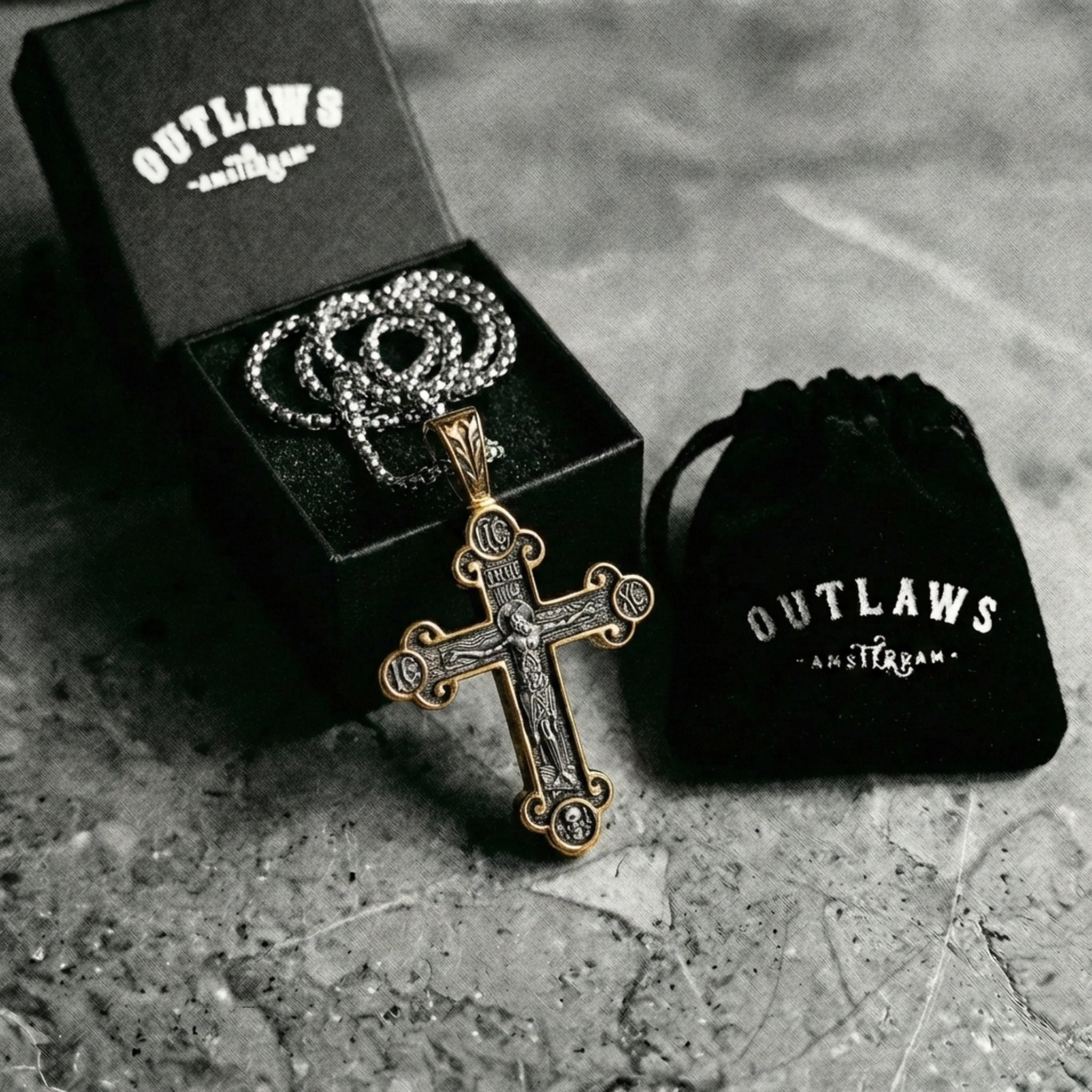 HOLY CROSS. - GOLD