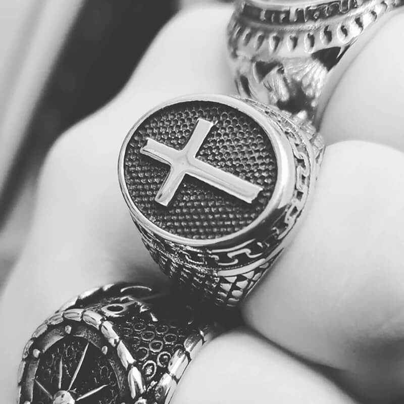 CROSS IT. - Outlaws Amsterdam