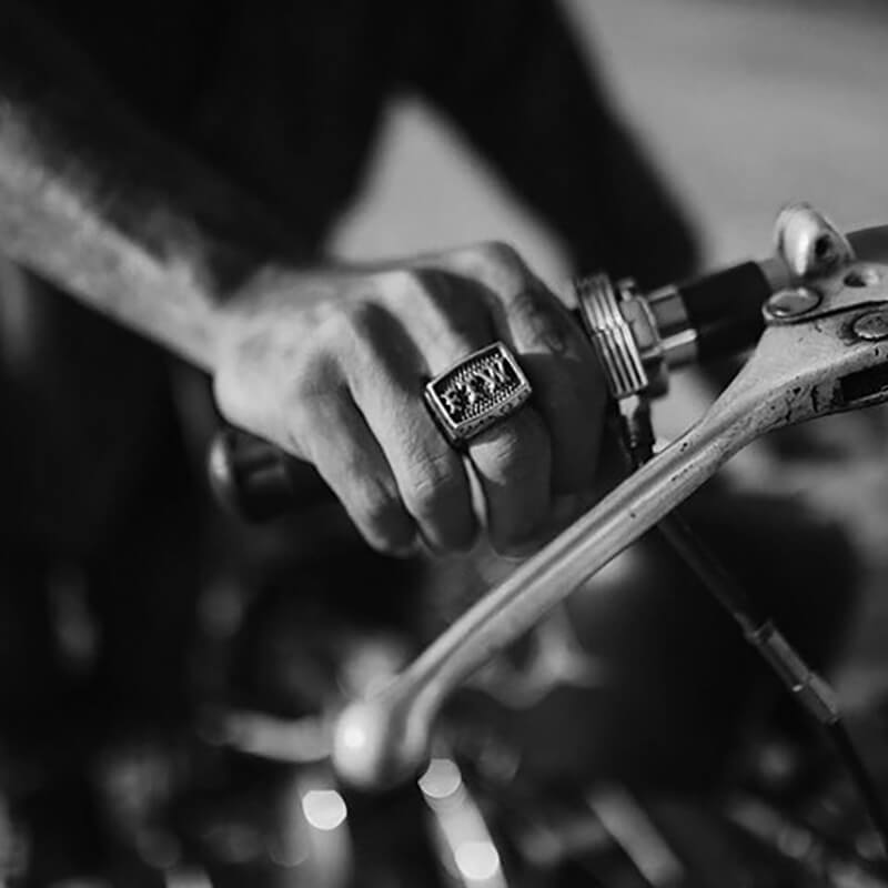 For The Win. - Outlaws Amsterdam