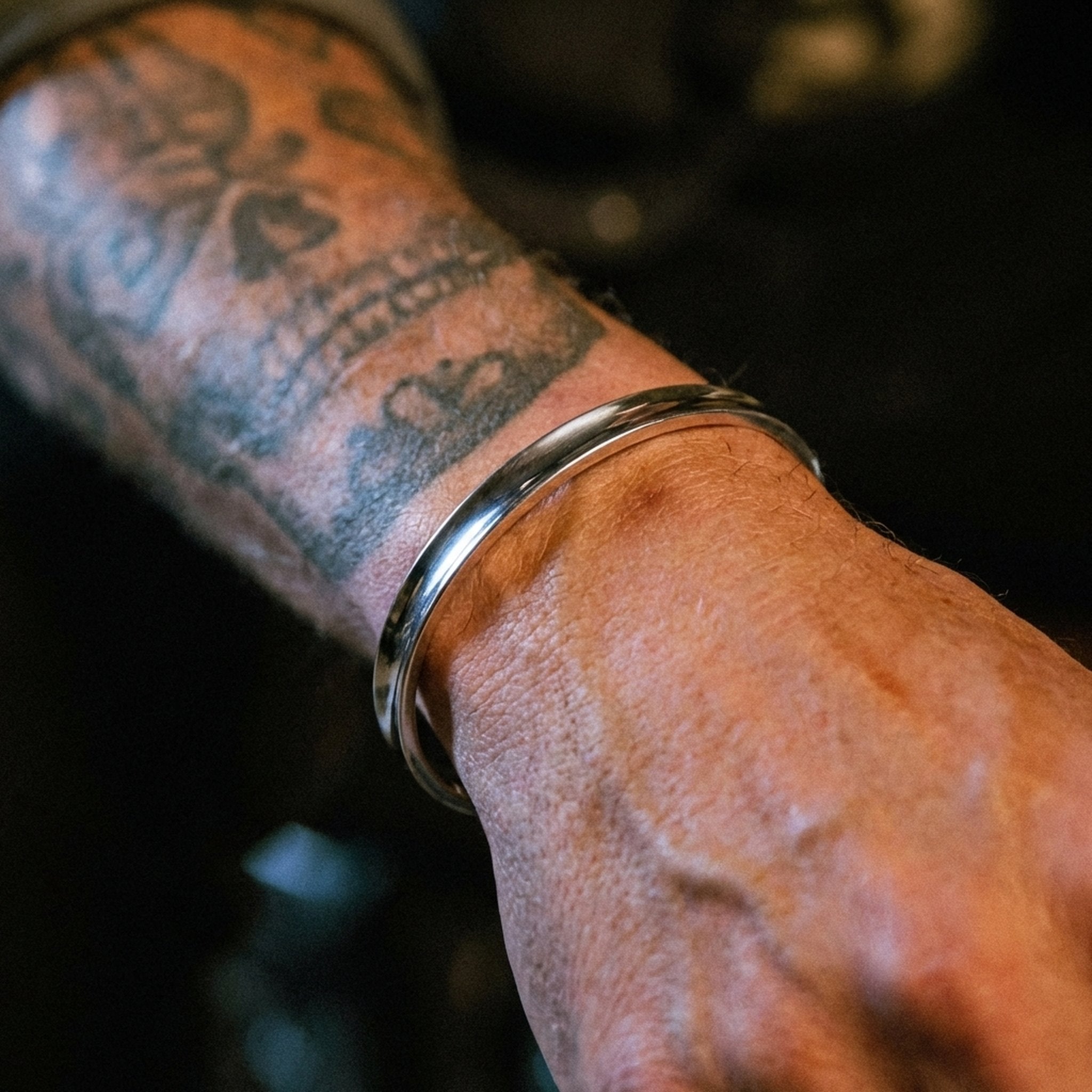 CLEAN BANGLE. - 925 STERLING SILVER