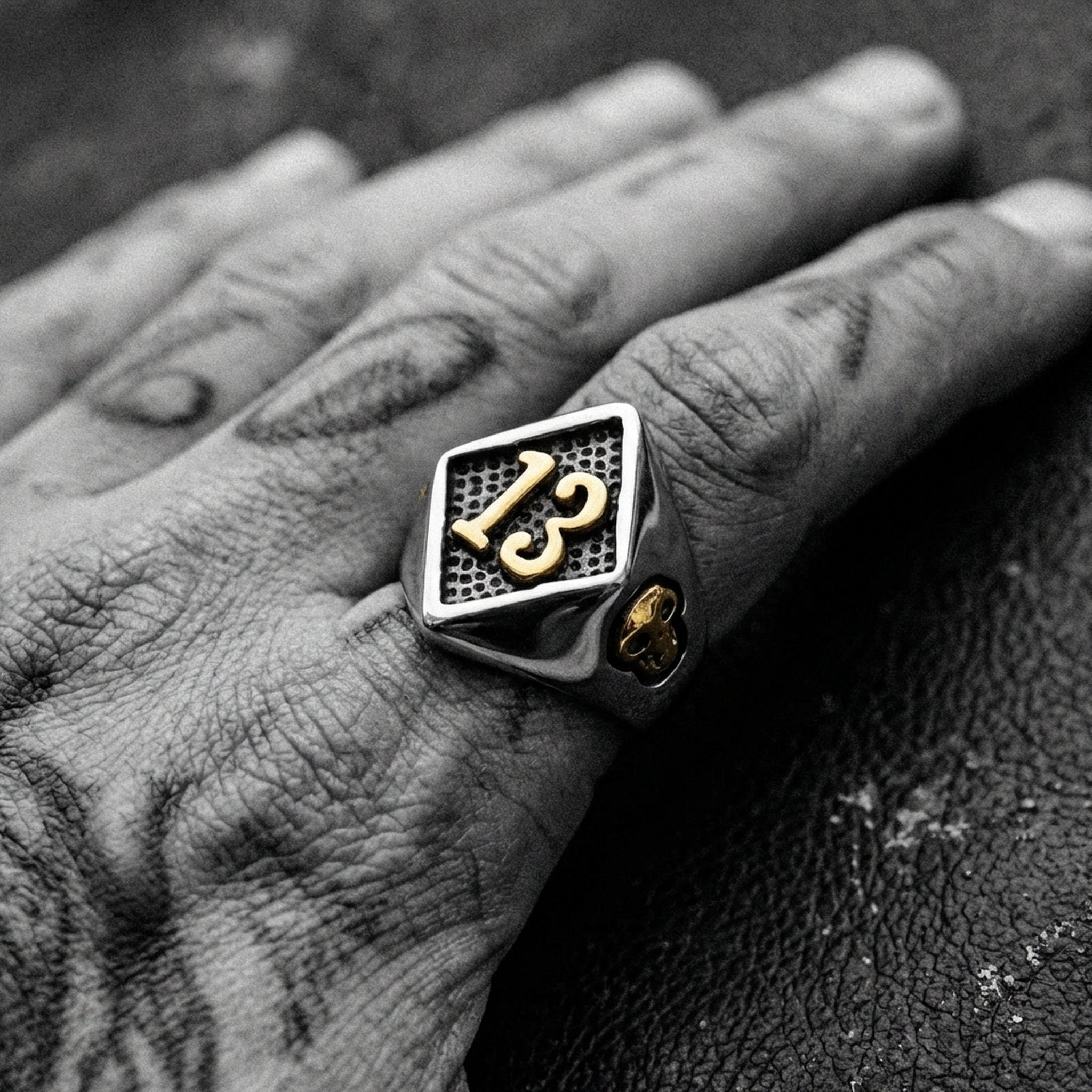 LUCKY LUC. - GOLD