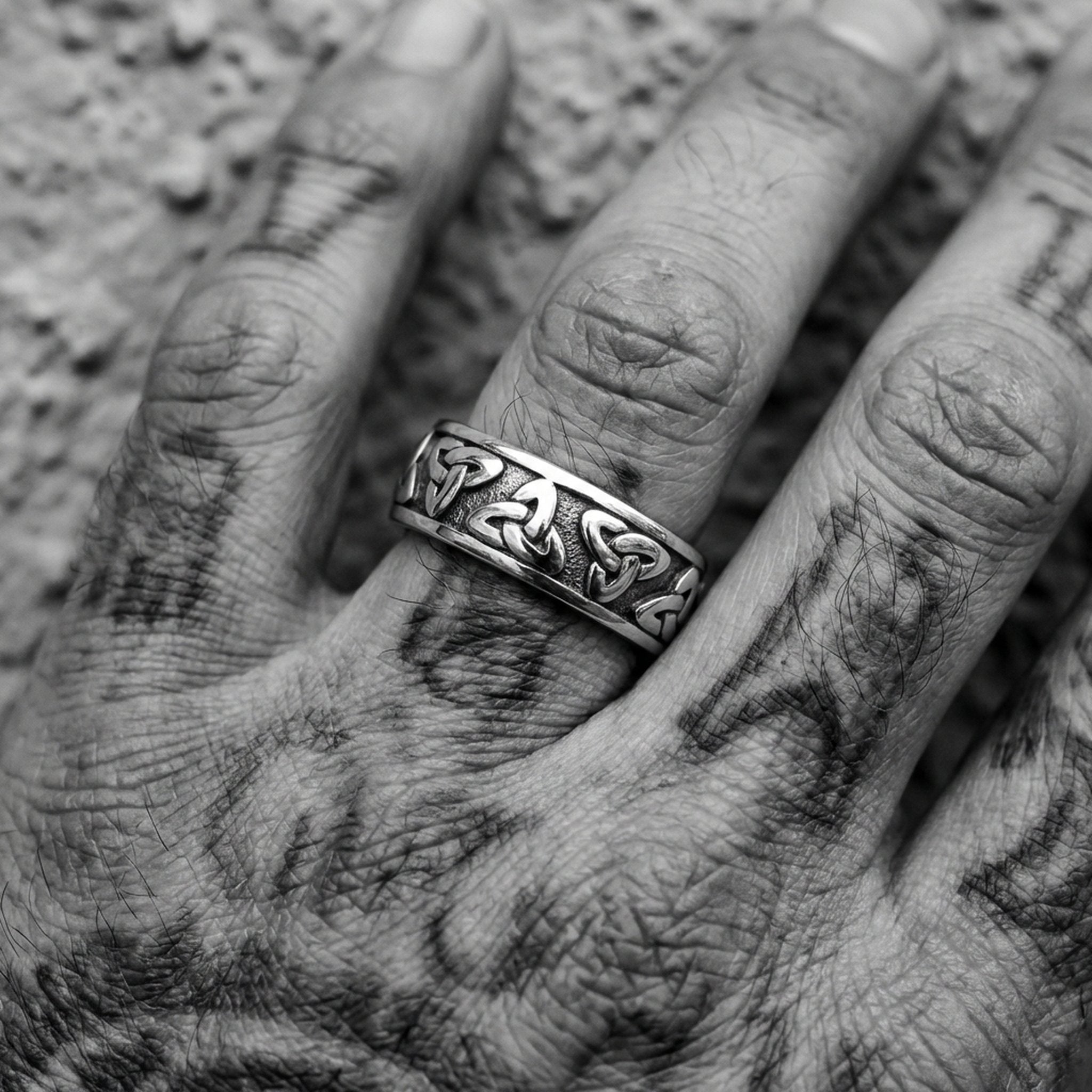 THE CYCLE. - 925 STERLING SILVER