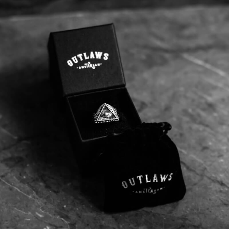 ALL SEEING PYRAMID. - Outlaws Amsterdam