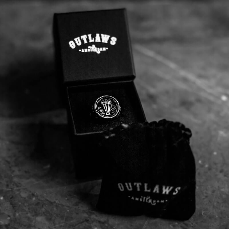 AROUND THE WORLD - Outlaws Amsterdam