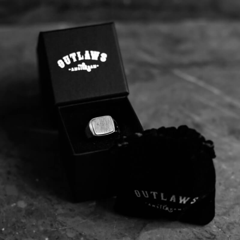 Golden World. - 925 Silver - Outlaws Amsterdam