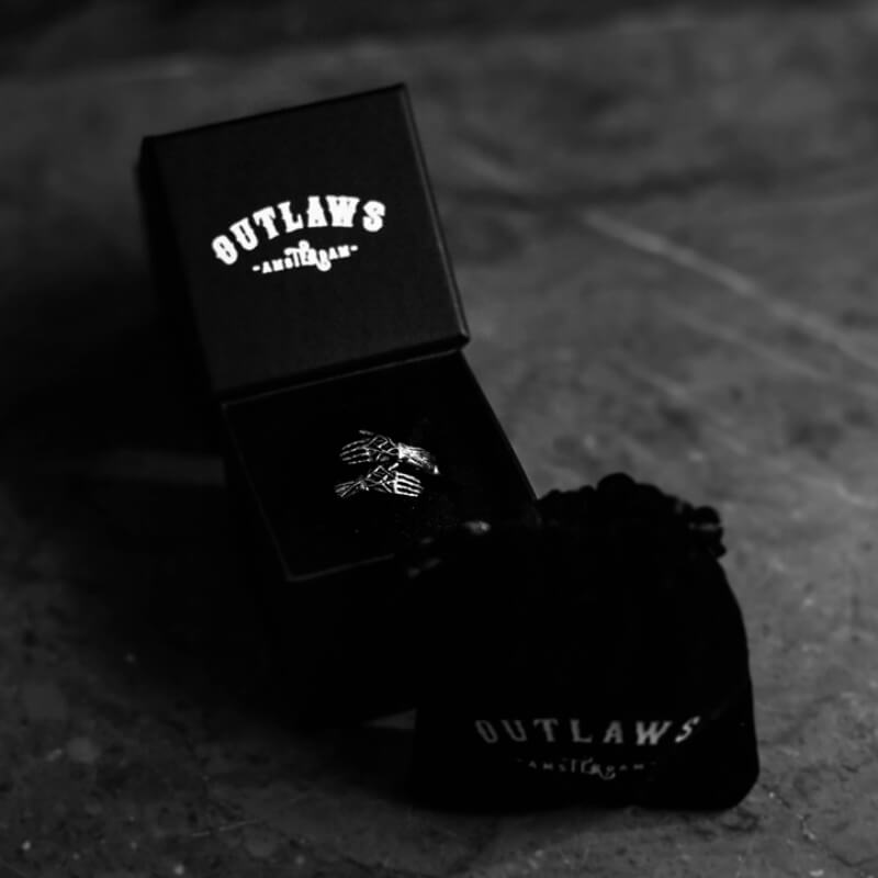 HUGGED. - Outlaws Amsterdam