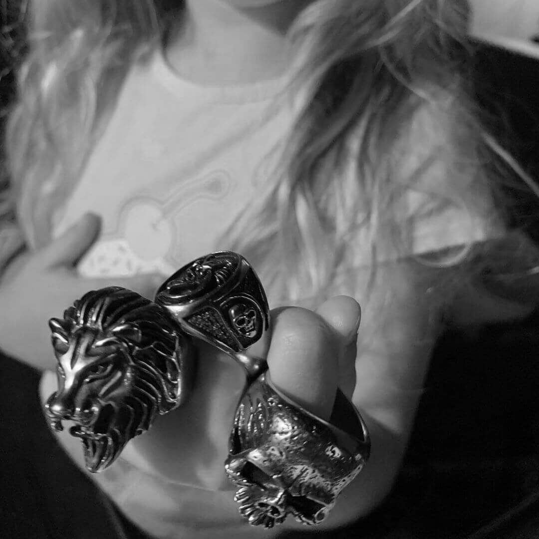 LION KING. - Outlaws Amsterdam