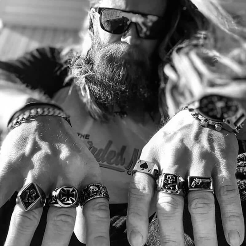 LUCKY LUC. - GOLD - Outlaws Amsterdam