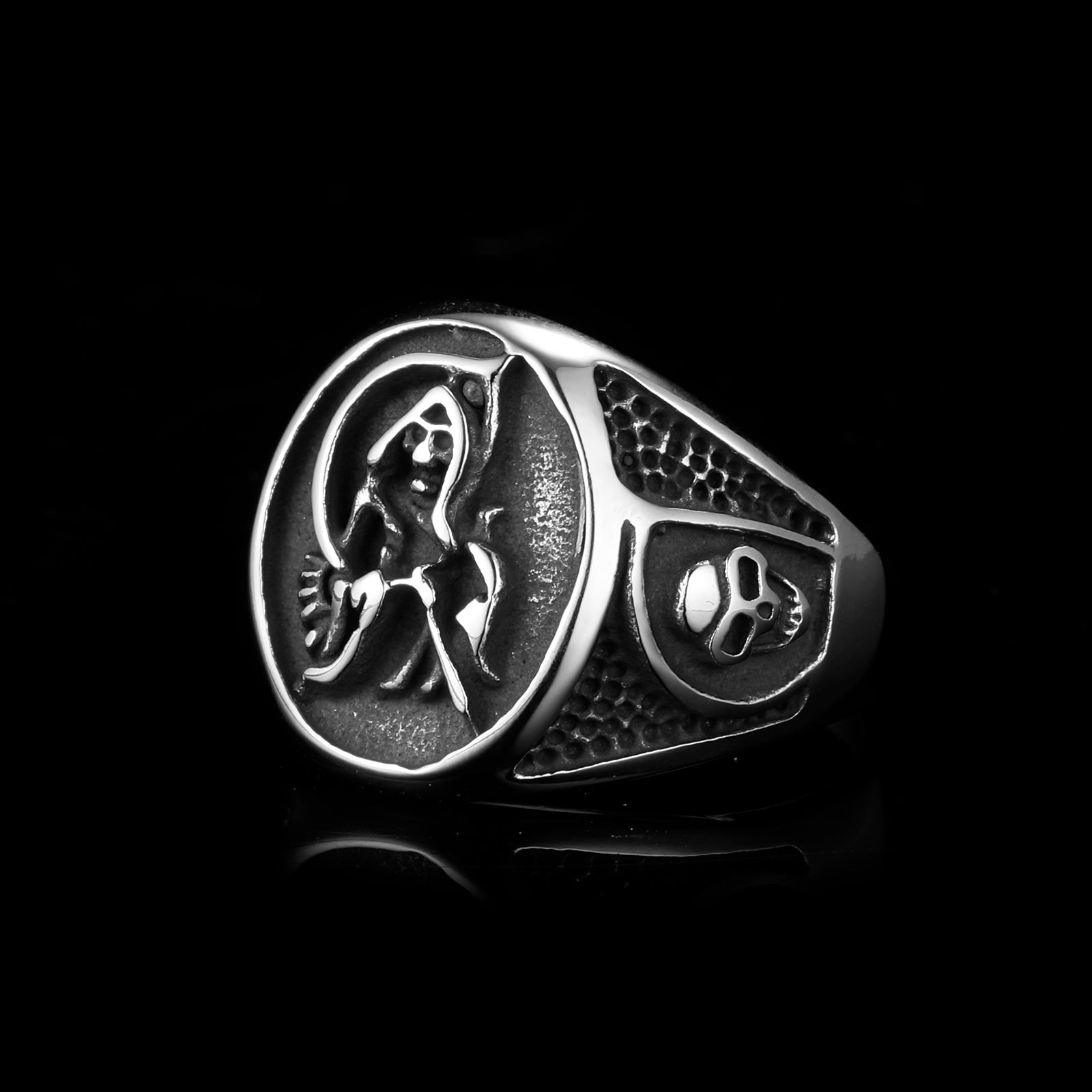 STACKED. - Outlaws Amsterdam